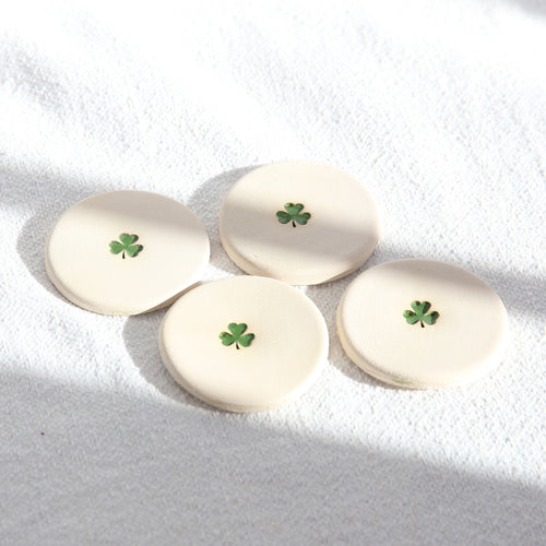 Duftstein Kleeblatt aus unglasierter Keramik