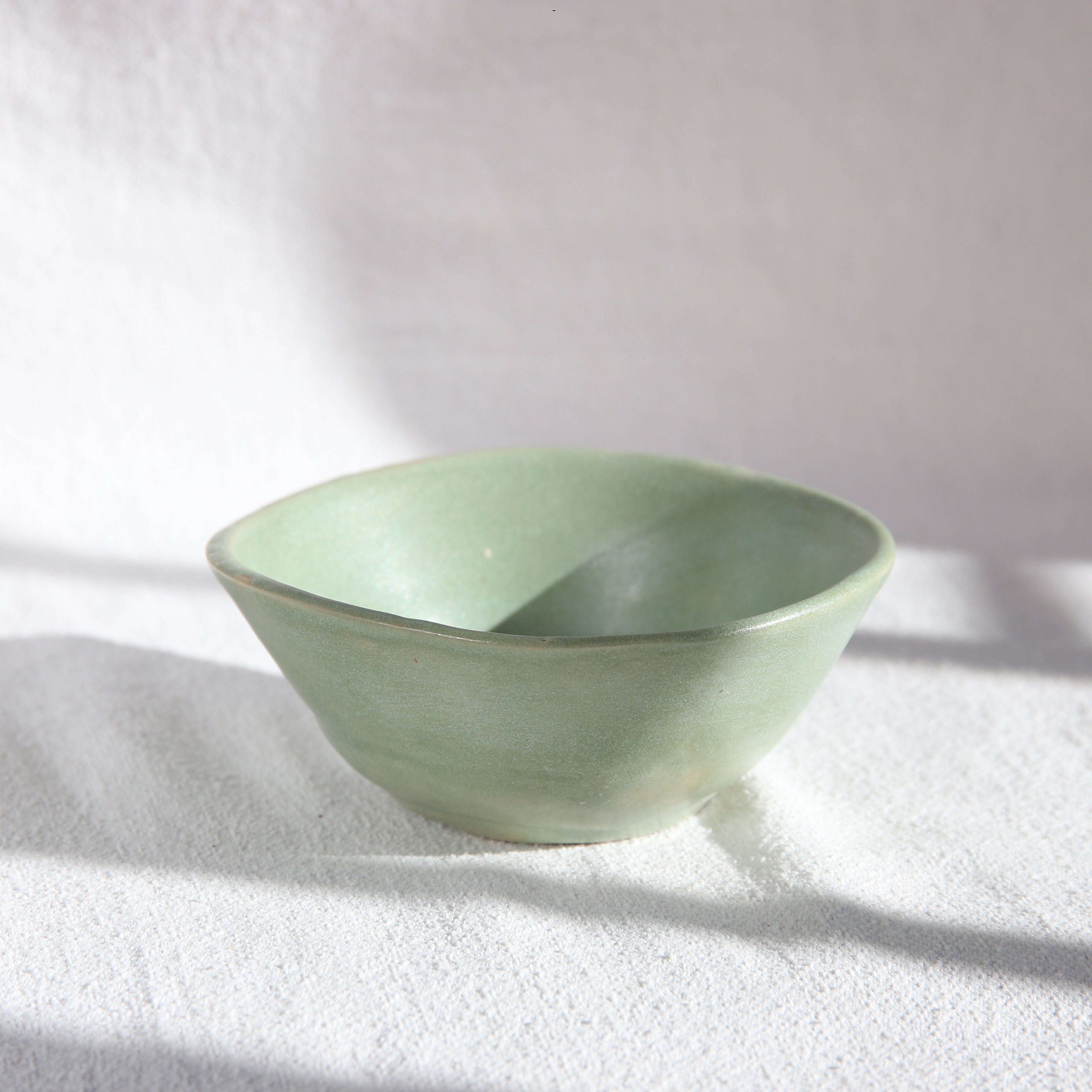 Milchkännchen Pure Pour in Cremeweiß handgefertigt