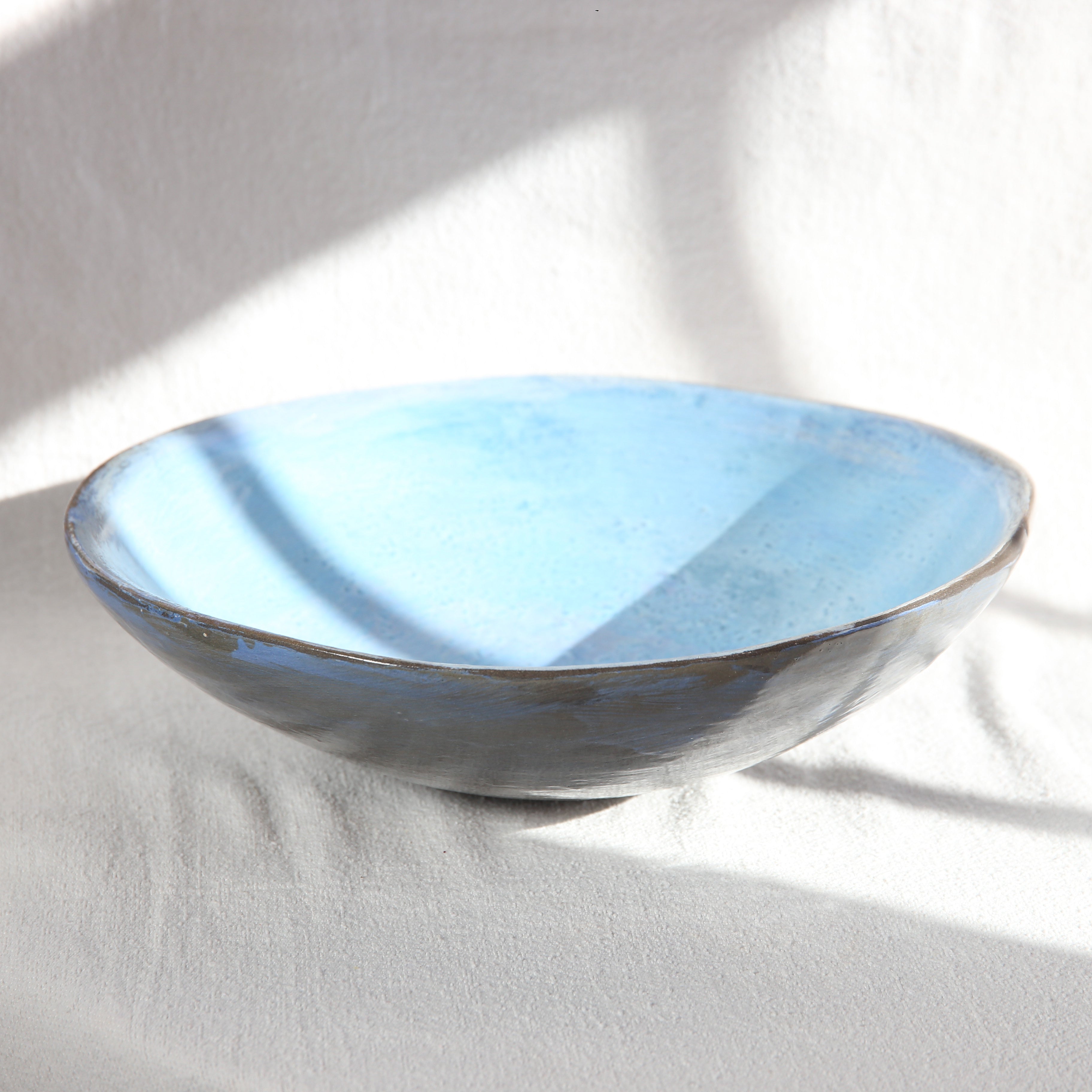 Keramikschale Himmelblau Detailansicht handgemacht