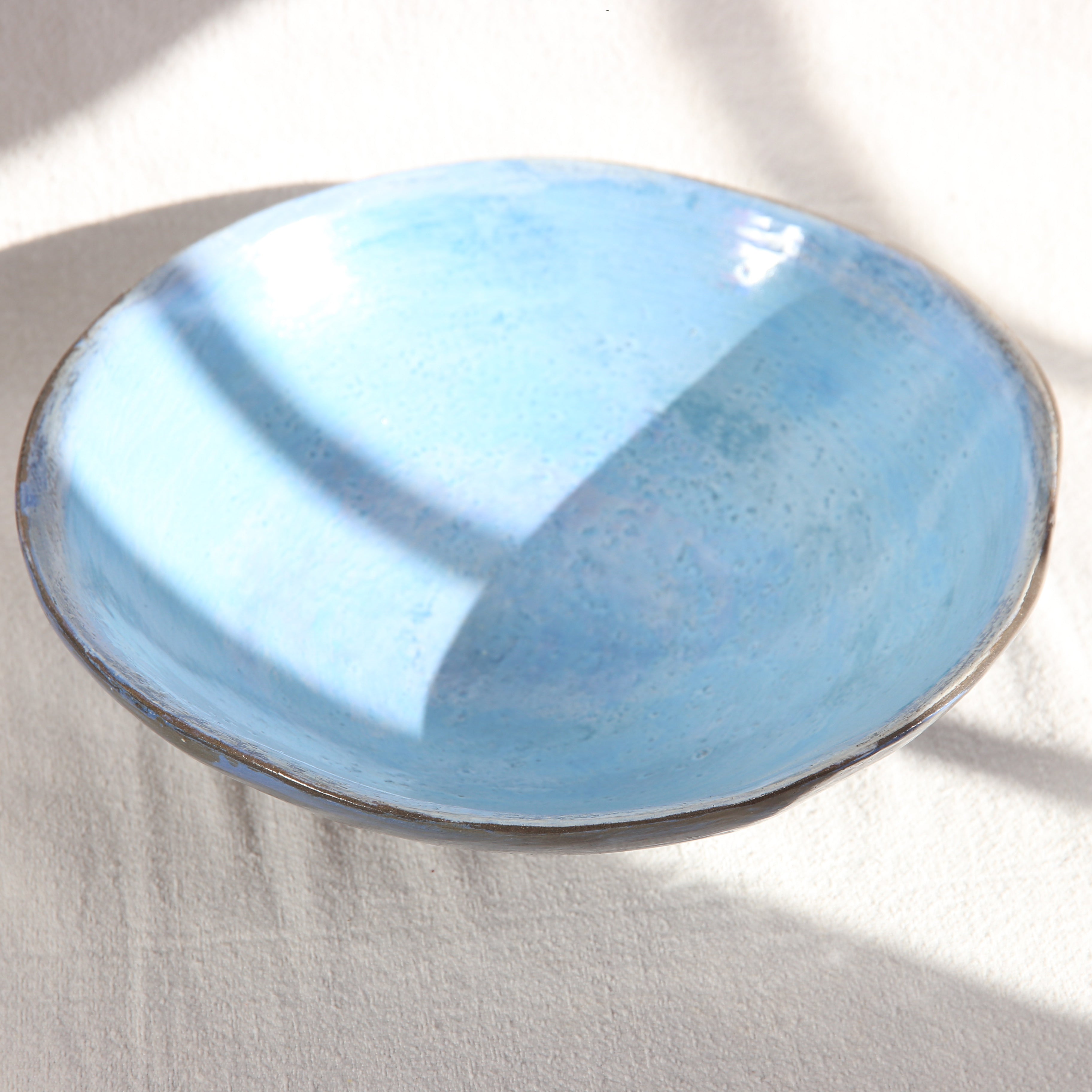 Handgefertigte Keramikschale Himmelblau von Calm Ceramics